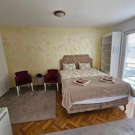 Modern - Quiet Street * Belgrade